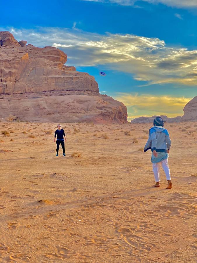 Отель Bedouin Memories Camp Вади-Рам Экстерьер фото