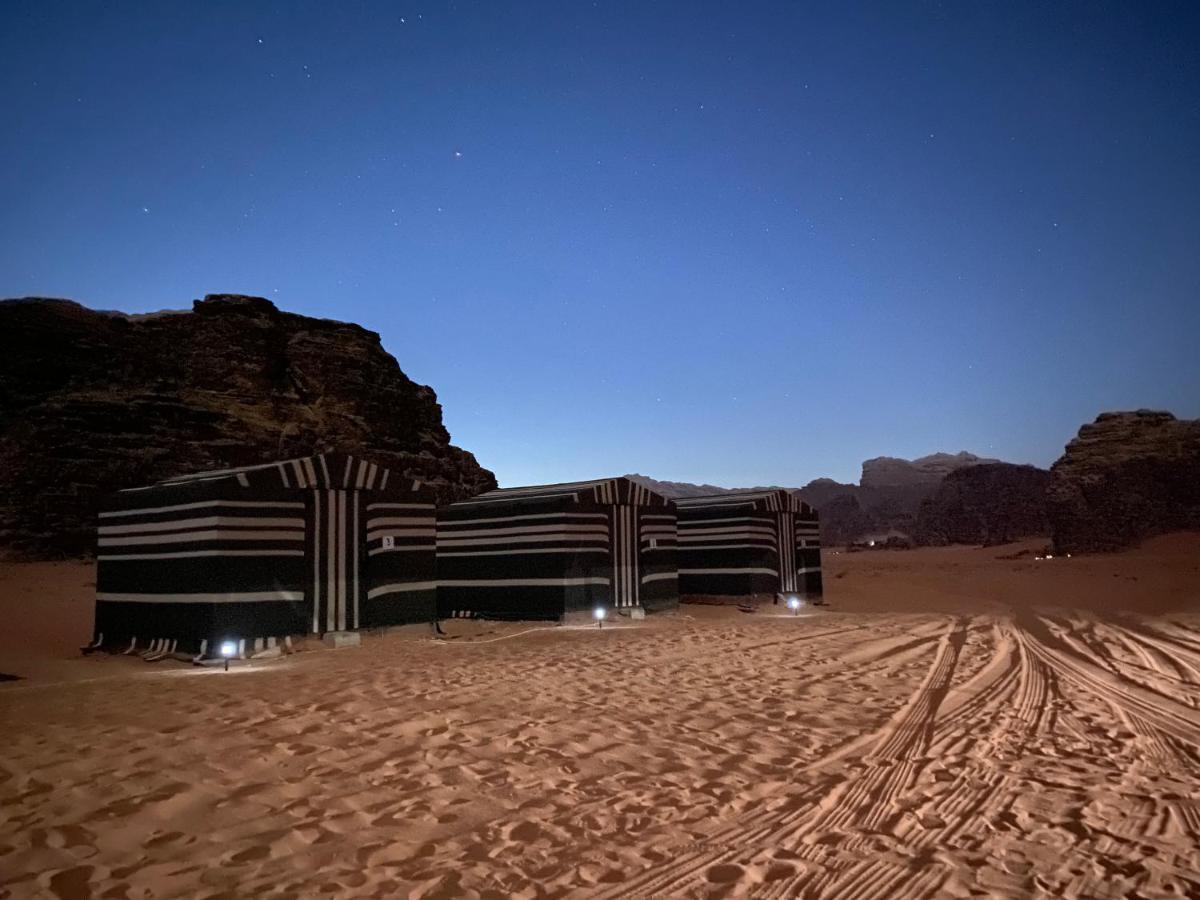 Отель Bedouin Memories Camp Вади-Рам Экстерьер фото