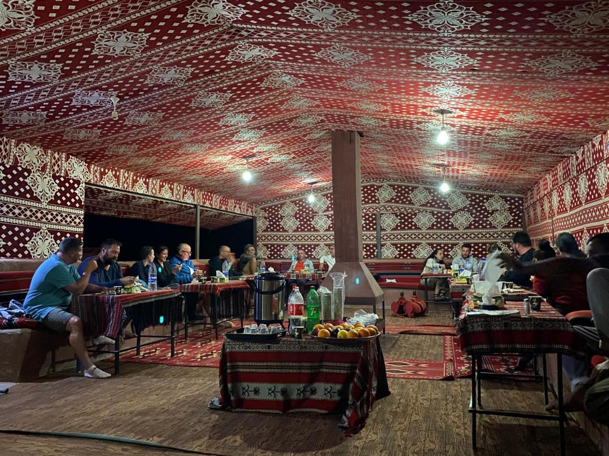 Отель Bedouin Memories Camp Вади-Рам Экстерьер фото