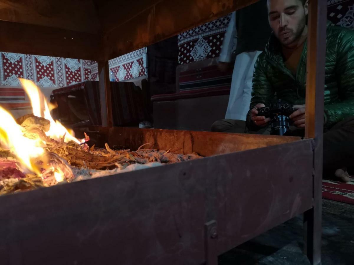 Отель Bedouin Memories Camp Вади-Рам Экстерьер фото