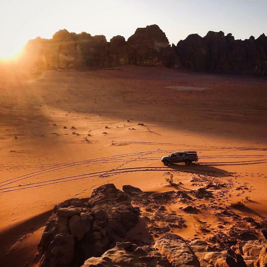 Отель Bedouin Memories Camp Вади-Рам Экстерьер фото
